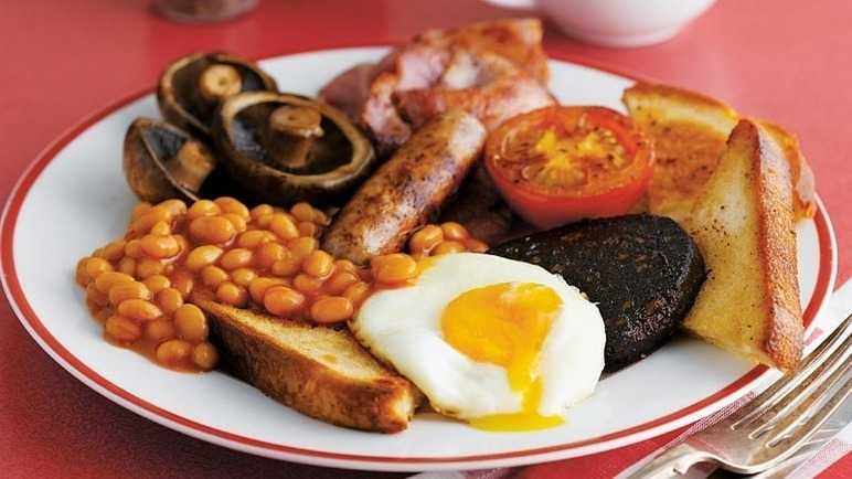 صبحانه پر پروتئین از پرخوری جلوگیری می کند